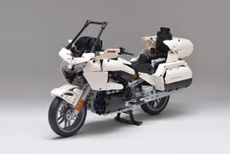 2018 Honda Gold Wing GL1800 (1:7) White