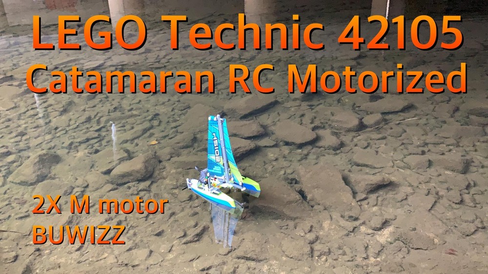 LEGO Technic 42105 catamaran RC motorized