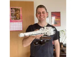 Galactic Starcruiser Halcyon Midi-Scale