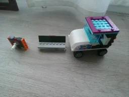60384 Car with bench and refueling device