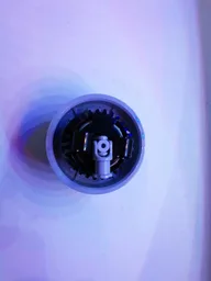 Turn-table based wheel hub