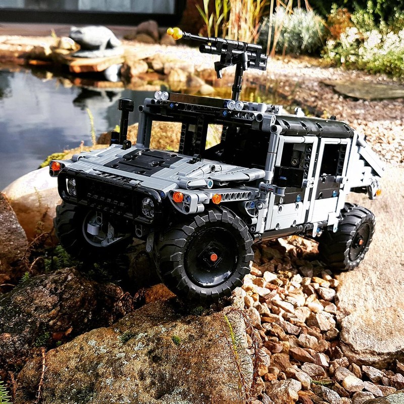 Lego 42129 Hummer / Humvee - Mercedes-Benz Zetros - B-Model (alternative build)