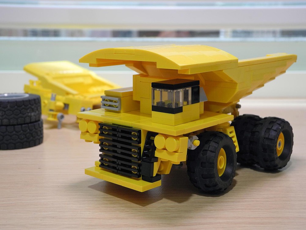 Lego Mining Dump Truck 930E V1