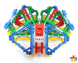 Giant Kaleidocycle