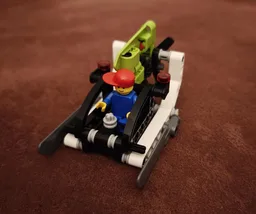 30465 Hovercraft