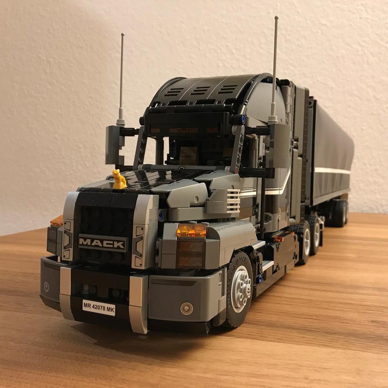 Lego 42078 MACK Anthem SBrick