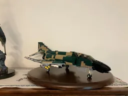 F-4 PHANTOM II - 1:35 Scale