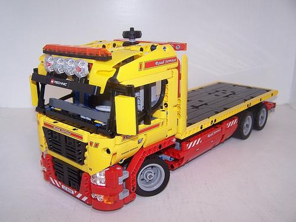 Lego Motorized 8109 Flatbed Truck