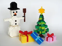11016: Snowman and Christmas Tree