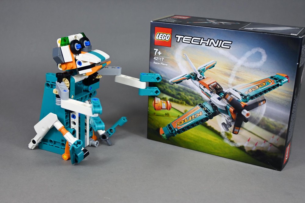 Lego 42117 Clapping Monkey - LEGO Technic Race Plane Alternate #33