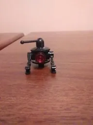 Iden Versio's droid, ID-9
