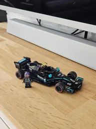 F1 Mercedes W11