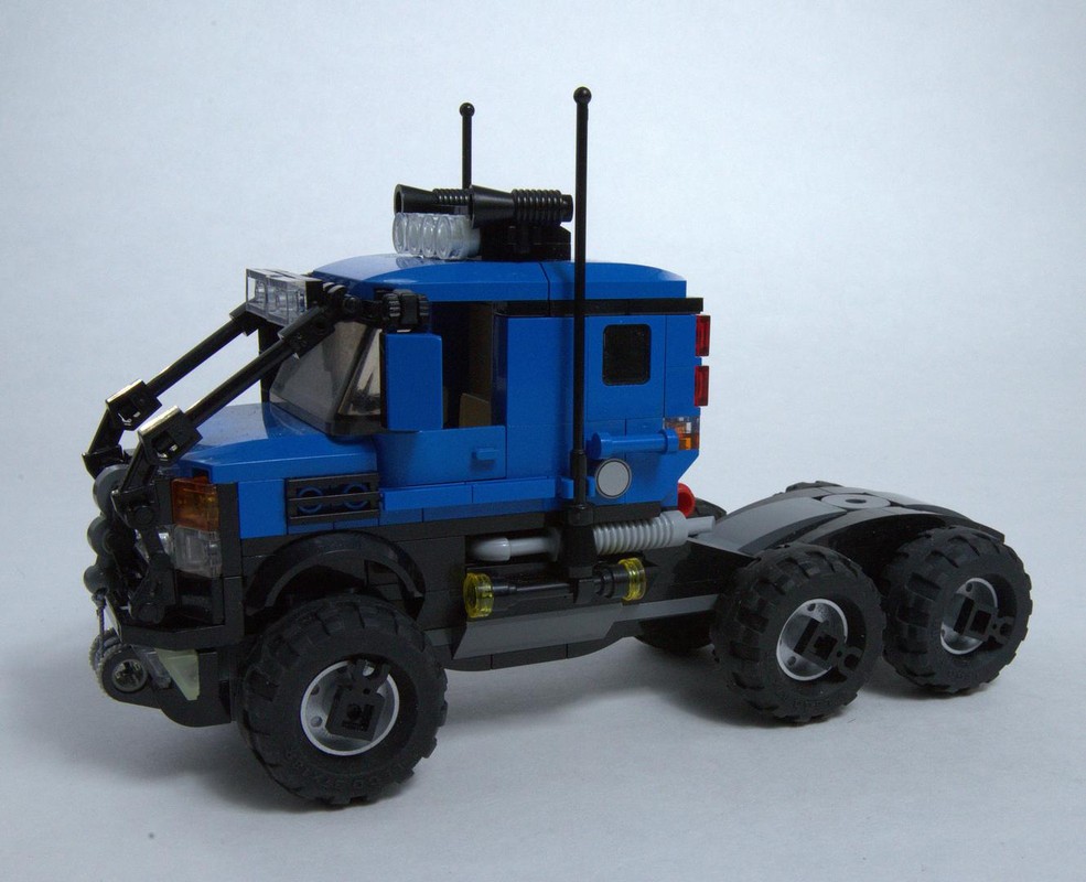Lego Offroad adventure tractor truck