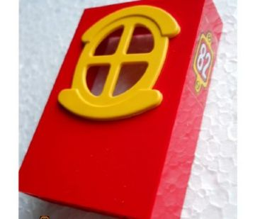 Lego Fabuland Building Wall 2 x 6 x 7 with Round Symmetric Yellow Window with '82' on Plaque Pattern (Sticker) - Set 3682