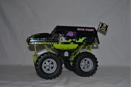 Brick Digger - RC Technic GraveDigger