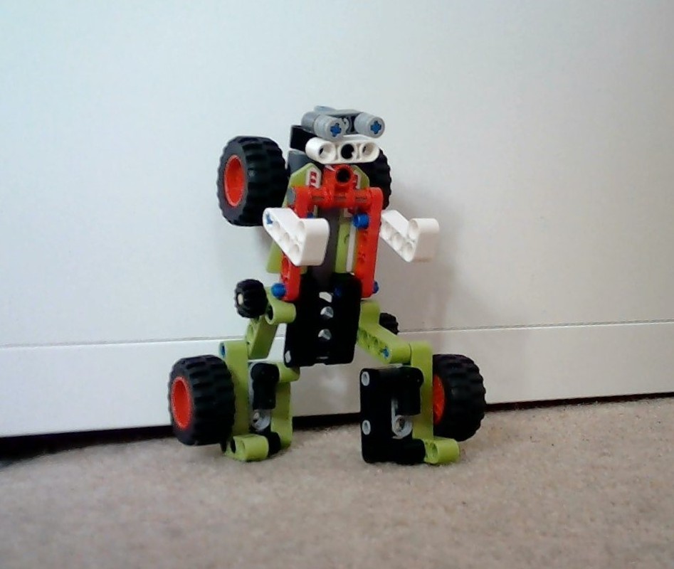 Lego 42102 Theodore Jointman