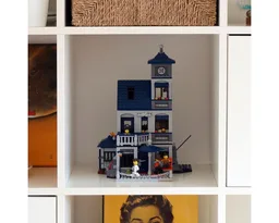70617 Modular - Secret Hideout