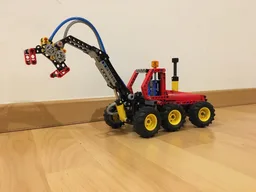 8443 studless