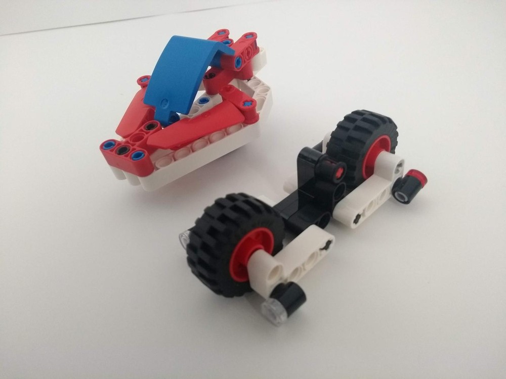 Lego 42116 D: Spaceship and Bike