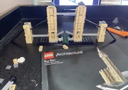 Tower Bridge (LEGO 21013)