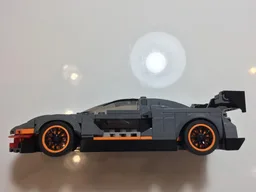 McLaren Senna