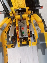 MOC-Builder - Backhoe