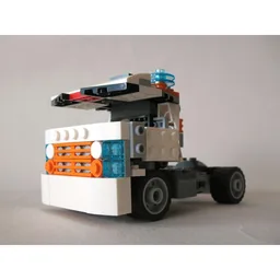 31034 - The First E-Truck