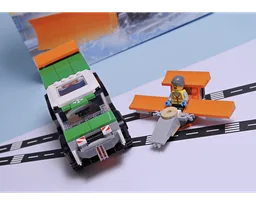 60490 Turbo Van & Tiny Airplane