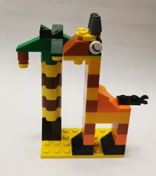 10696 Giraffe