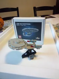 Enterprise D and Shuttle Pod MINI!