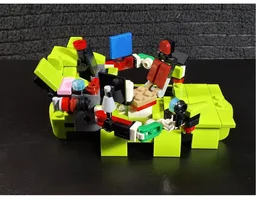 77237 Tech Desk