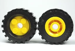 Wheel FreeStyle with Black Tire 30 x 10.5 with Offset Tread (6248 / 2346) / Yellow
