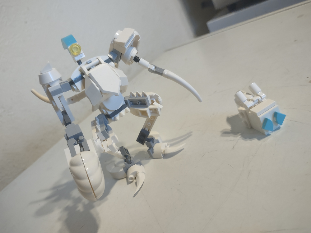 Lego The Greater Clasper and his Slug