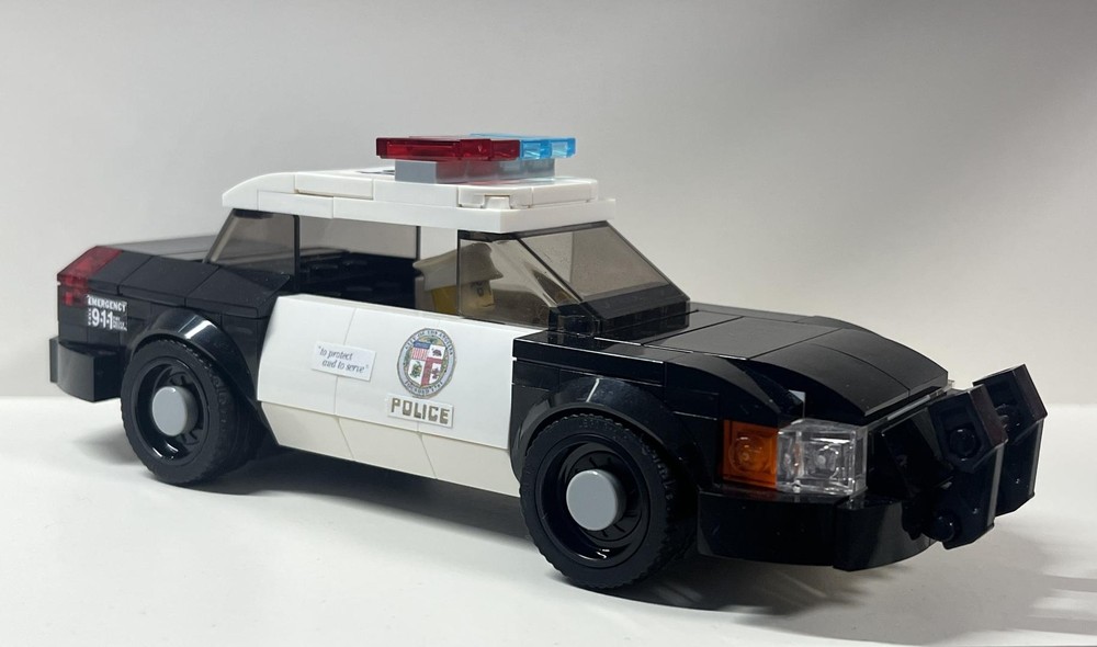 Lego Ford Crown Victoria 6 stud Police car
