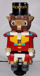 Pointy-eared nutcracker
