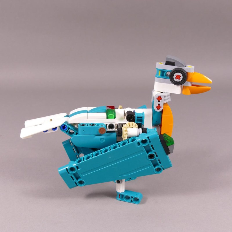 Lego Pigeon - LEGO Technic 42117 P Model