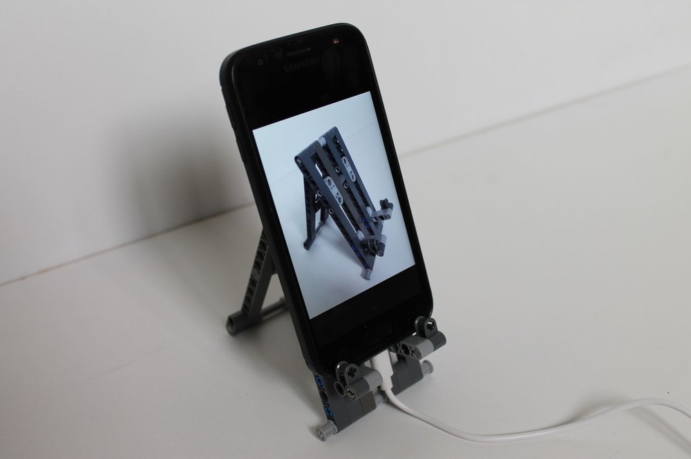 Lego Adjustable Phone Stand