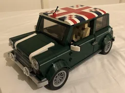10242 Union Jack roof - With antenna
