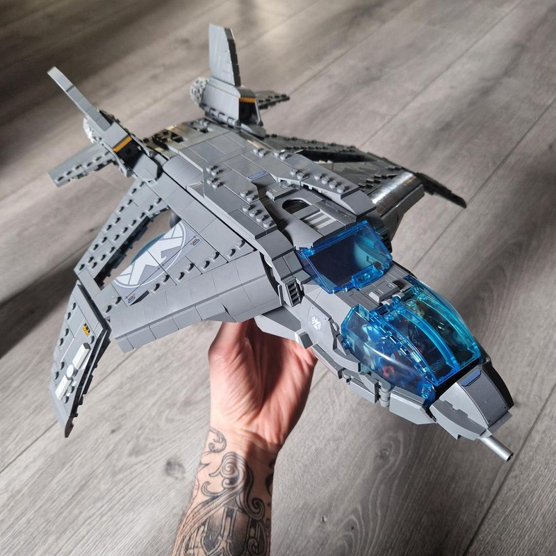 Lego Figscaled Quinjet - the Avengers