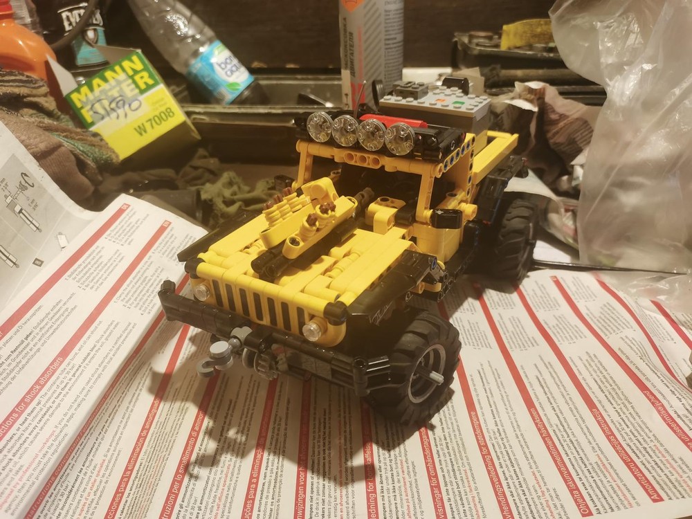 Lego 42122 Jeep Wrangler RC Modification (first version)