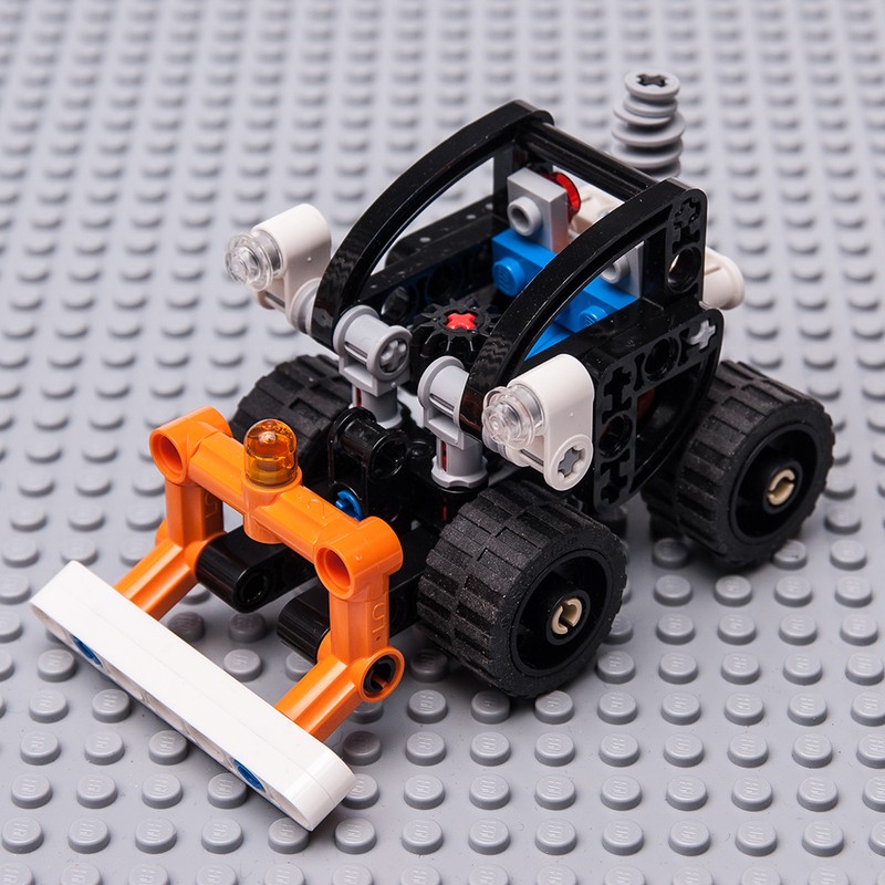 Lego 42088 Mini Tractor