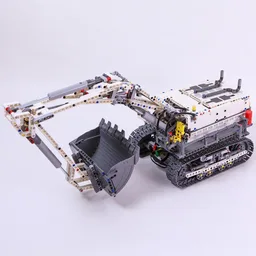 Motorized Excavator (42100 c-model)