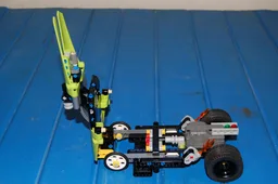 42103 Cyber Dragster