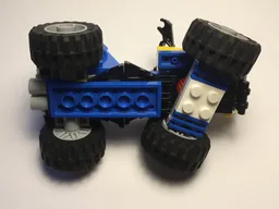 31087 - Steerable Quad