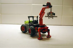 Mini Claas Xerion
