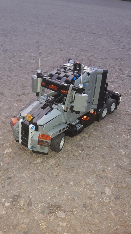Lego Mini Mack Anthem 42078 - Mini Truck Series