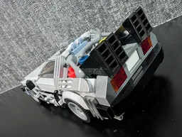 DeLorean Time Machine