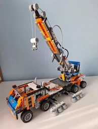42128 alt Mobile Crane