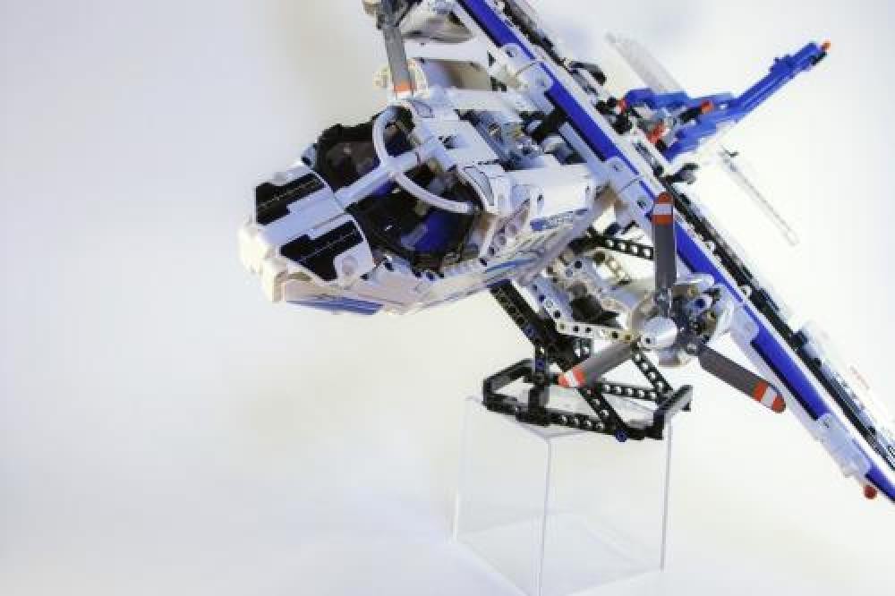 Lego Cargo Plane (42025) Stand