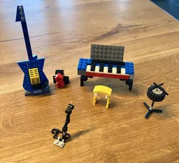 31087 Music Instruments
